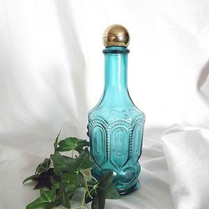 Avon mouthwash decanter with box